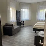 فندق مبيت وإفطار Koenig Humbert 3*