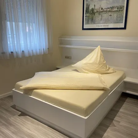 Koenig Humbert 3*