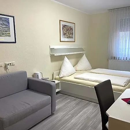 Koenig Humbert B&B 3*